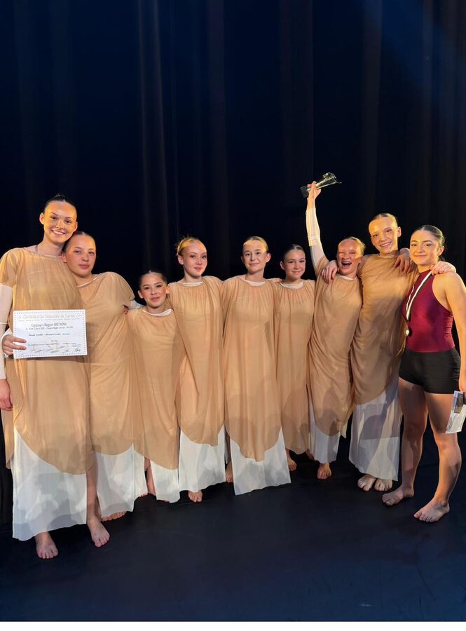 AWS Company — trophée et certificat de concours